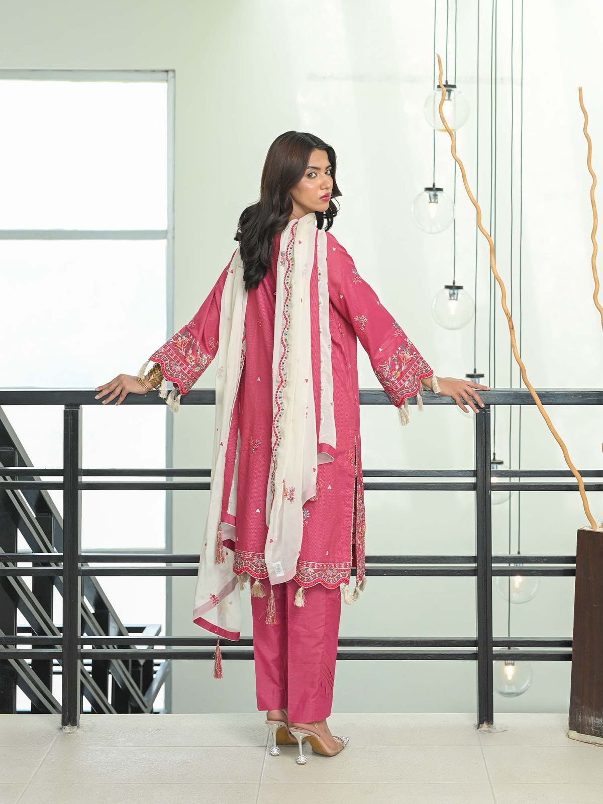 D-01 Masuri Embroidered Suit - Medium Pink