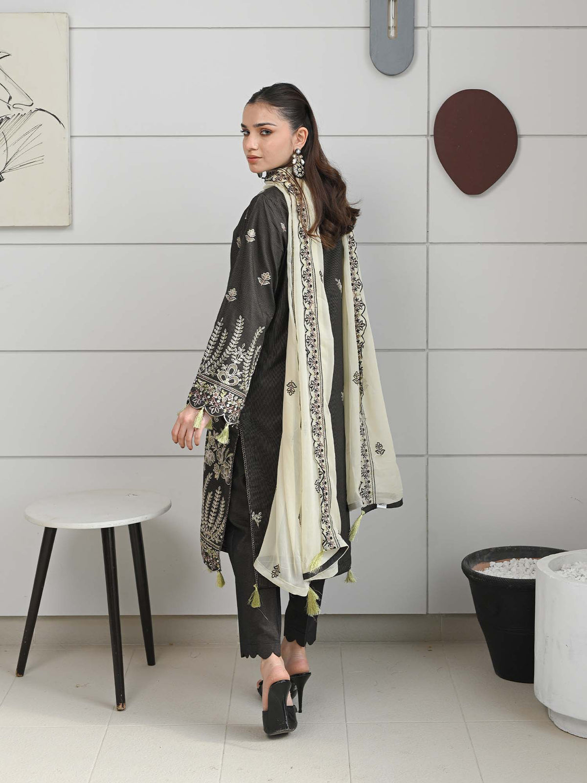 D-08 Masuri Embroidered Suit - Black